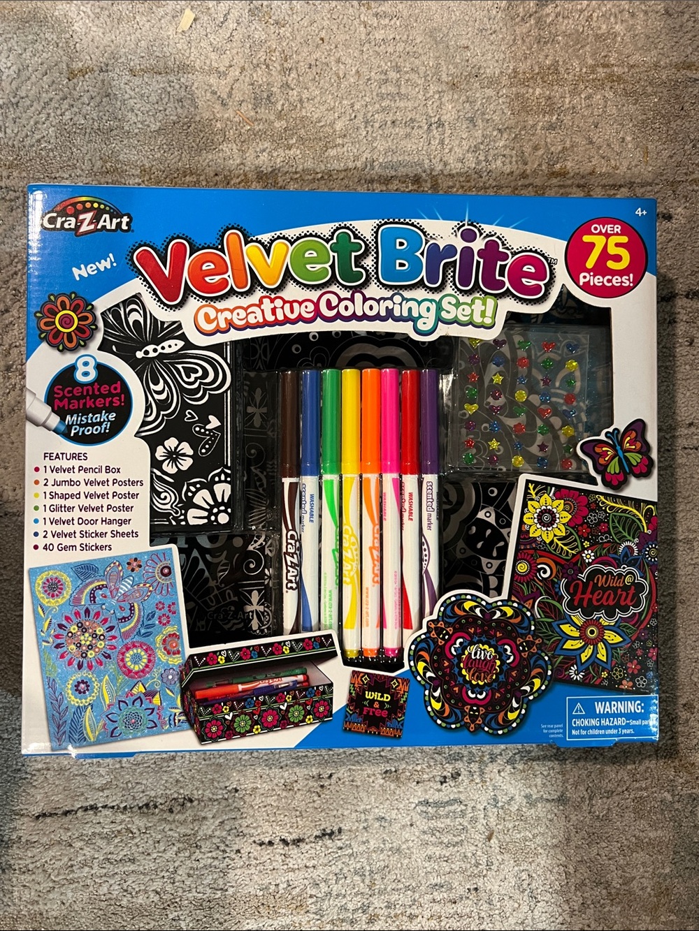 New in the box Velvet Brite Creative Coloring Set - Multicolor z25